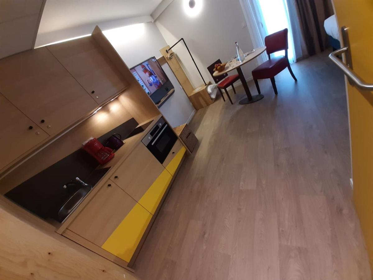 Greet Hotel Castets Coeur Des Landes 外观 照片