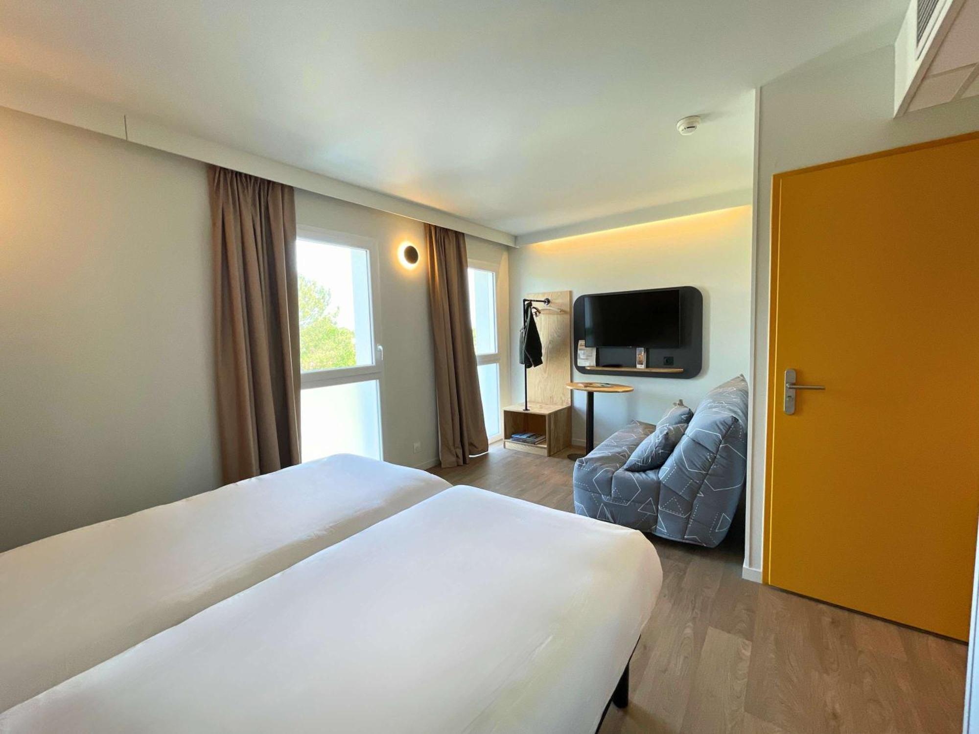 Greet Hotel Castets Coeur Des Landes 外观 照片